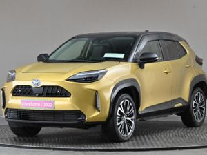 Toyota Yaris Cross 1.5 Hybrid  bi-tone Roof 360 P - Image 3