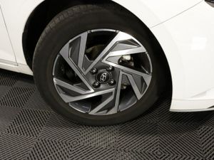Hyundai i20 Deluxe Plus 1.2l Petrol Hatchback - Image 3