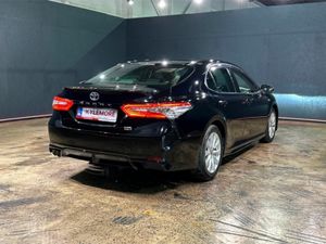 Toyota Camry WS SPORT TRIM - HALF LEATHER SEATS - - Image 4