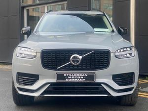 Volvo XC90 T8 Dark Plus Recharge AWD Auto (PHEV) - Image 2