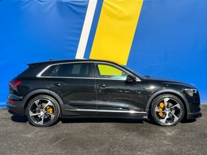 Audi e-tron 50 QUATTRO RS-PERFORMANCE // LOW MILEA - Image 2