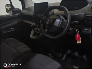 Peugeot Partner Standard Diesel Professional - Image 4