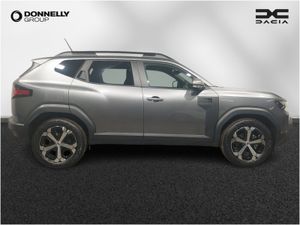 Dacia Duster Estate Journey - Image 4