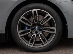 BMW 5 Series 530e M Sport - Image 4