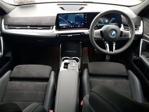 BMW iX2 Edrive20 M Sport - Image 4