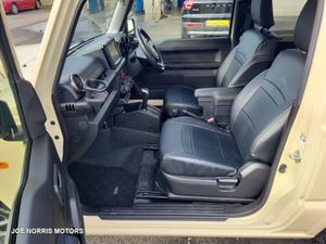 Suzuki Jimny XC AUTO 4WD TOP SPEC - Image 4