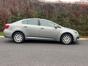 Toyota Avensis 2012 LOW MILEAGE - Image 3