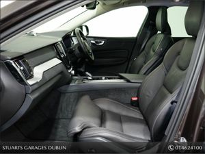 Volvo XC60 XC60 T8 455HP AWD PHEV ULTRA DARK: PLAT - Image 3