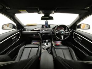 BMW 3-Series 320D M-Sport Automatic, Reversing cam - Image 2