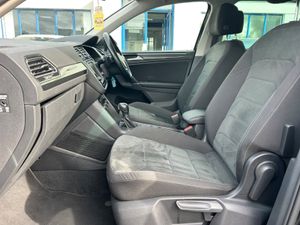 2017 VW TIGUAN 2.0TDI HIGHLINE AUTO LOW KMS - Image 4