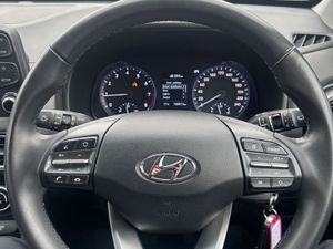 Hyundai KONA 1.0 PETROL, PREMIUM MODEL, LOW MILEAG - Image 3
