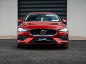 Volvo V60 D4 MOMENTUM PLUS - Image 2