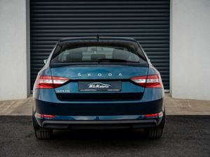 Skoda Superb AMB 2.0tdi 150HP 5DR - Image 3