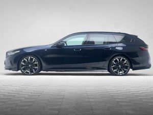 BMW 5-Series 530E M SPORT - Image 4