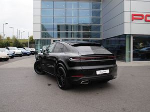 Porsche Cayenne E-hybrid Coupe - Image 2