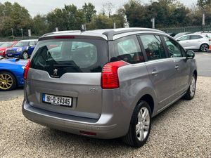 ==Peugeot 5008 2016//TOP SPEC//AUTO//7 SEATER== - Image 3