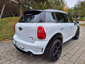 2.0D SD COOPER S INDIVIDUAL - Image 3