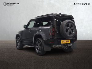 Land Rover Defender Diesel Estate X-Dynamic HSE - Image 3