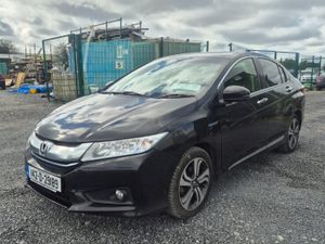 2014 honda grace hybrid automatic - Image 4