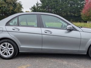Mercedes-Benz C-Class/AVANTGARDE /AUTOMATIC - Image 4