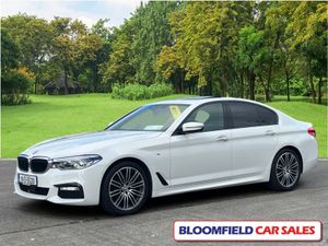 BMW 5-Series 520D M-SPORT, PAN ROOF // FULL HISTOR - Image 3