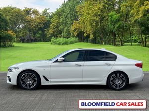 BMW 5-Series 520D M-SPORT, PAN ROOF // FULL HISTOR - Image 4