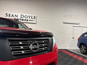 Nissan Navara 2017 TEKNA 2.3 DCI AUTO 4X4 HIGH SPE - Image 2
