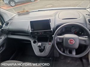 Fiat Doblo Doblo SWB 1.5 100BHP 650 KG 4DR - Image 2