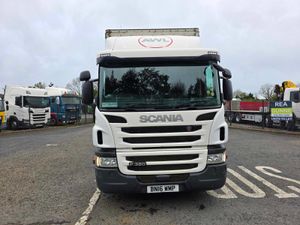 2016 Scania P320 Curtainsider - Image 2