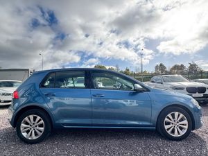 Volkswagen Golf 1.2 TSI Automatic 2015 - Image 2