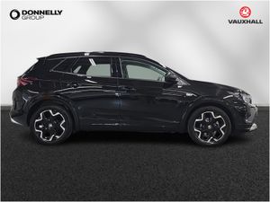 Vauxhall Grandland Diesel Hatchback Ultimate - Image 4