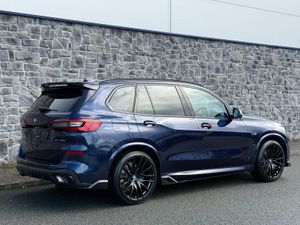 2022 BMW X5 M Sport M Performance 45E FSH - Image 3