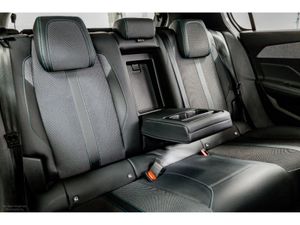 Peugeot 308 Allure 1.6 PHEV Auto 180HP - Image 4