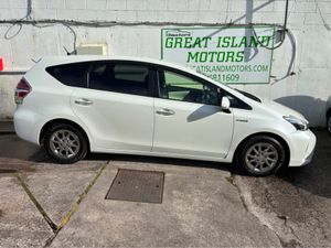 Toyota Prius 1.8 petrol hybrid 5 seater estate - Image 4