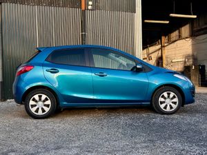 Mazda Demio 2012 automatic - Image 3