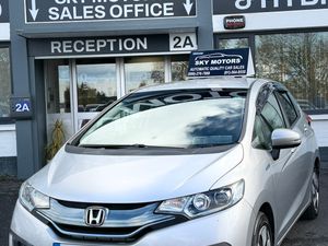 2014 Honda JAZZ/ Fit 1.5 Hybrid,Auto,41K Miles - Image 4