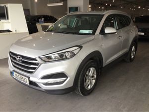Hyundai Tucson COMFORT 1.7 CRDi - Image 4