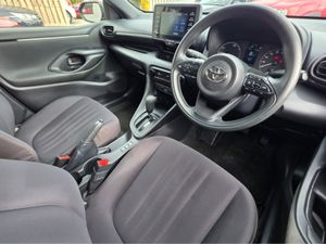 Toyota Yaris Hybrid X Automatic - Image 2