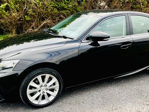 2016 LEXUS IS300H EXECUTIVE - Image 4