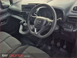 Opel Combo 1.5 Turbo D 100PS VAT - Image 3