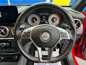 Mercedes-Benz A-Class A180 AMG-LINE 1.6 AUTO // AP - Image 4