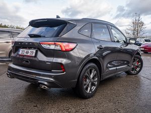 202 Kuga Hybrid ST-LINE X/1 Owner/1yr warranty - Image 2