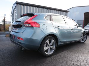 VOLVO V40 2014 GREY - Image 2