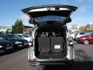 TOYOTA SIENTA 2016 SILVER 7 SEATER - Image 4