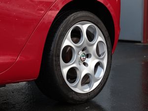 ALFA ROMEO GIULIETTA 2013 - Image 4