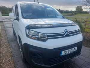 CITROEN BERLINGO 2022' 100BHP 💥 MASSIVE SPEC 💥 - Image 3