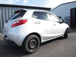 MAZDA DEMIO 2012 SILVER - Image 4