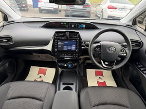 Self charge hybrid - High spec - Low mileage - Image 2