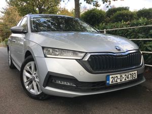 Skoda Octavia COMBO ESTATE 2.0TDI 115HP - Image 2