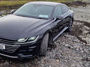 Volkswagen Arteon 2019 RLINE 150bhp manual - Image 4